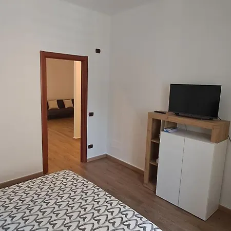 Апартаменты Alex's House *