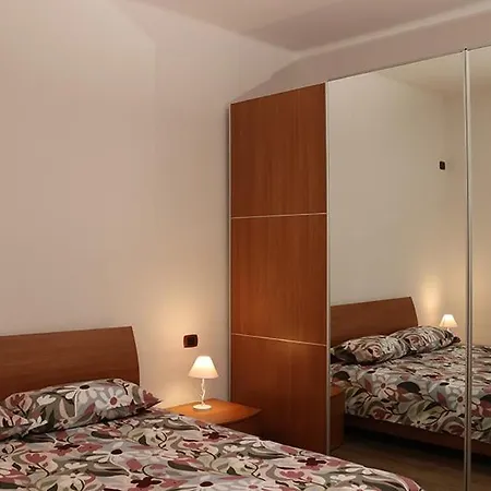 Alex's House شقة *