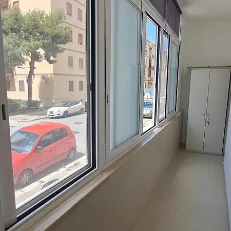 Alex's House * باري